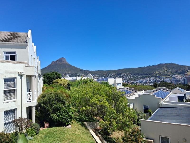 To Let 3 Bedroom Property for Rent in Vredehoek Western Cape